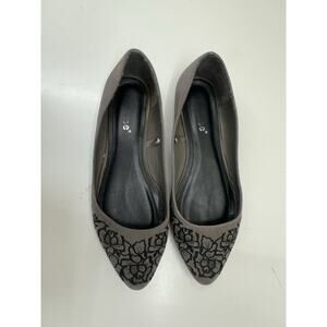 Dollhouse Womens Flats Size 9 Gray Slip On Floral Embroidered Pointed Toes